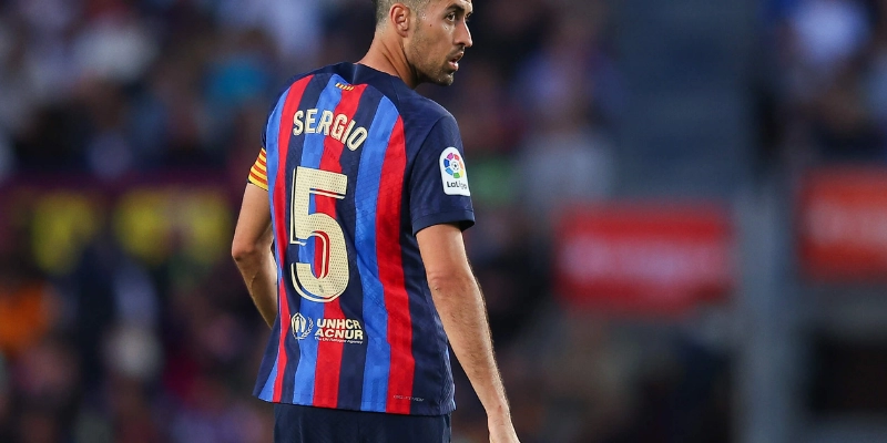 Chiến Thuật Đá Của Sergio Busquets